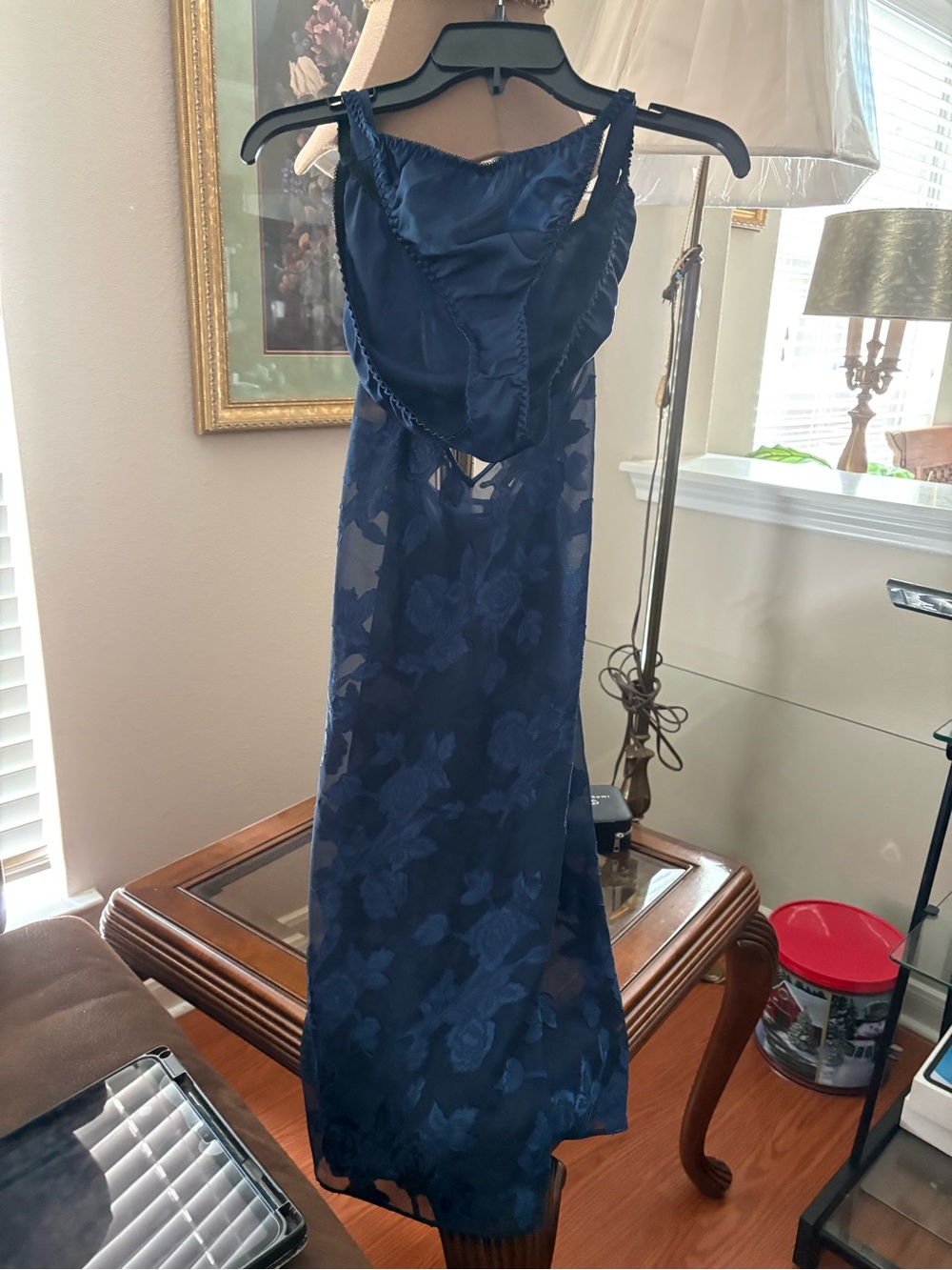 Elegant Navy Floral Lace Slip Chemise - Sleeveless Nightdress